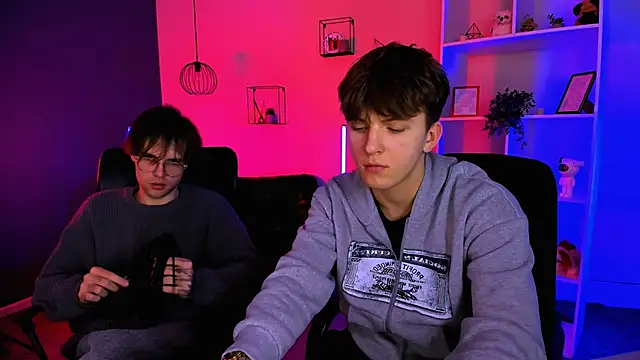 Chat XXX en directo de travis_wolf_