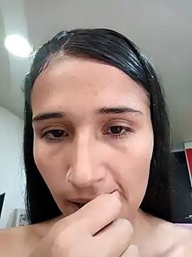 Chat XXX en directo de Aria_Maeh