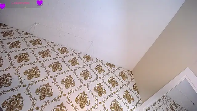 Chat XXX en directo de KARATIBBY_COX