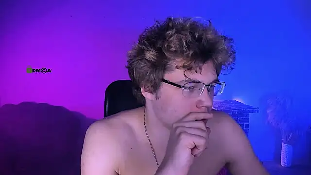 lucas_long_ – Naživo XXX chat