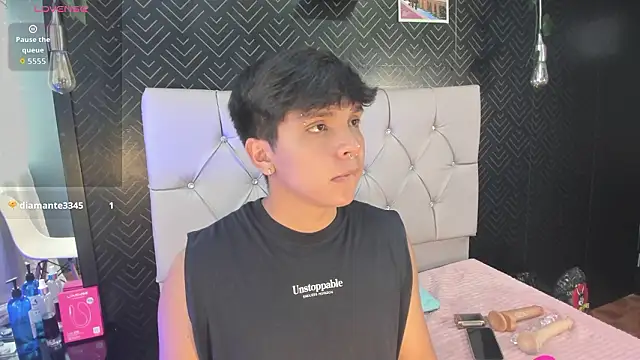 دردشة Thiago_Kozak الجنسية المباشرة