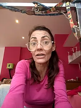 Eimikuro11's Live XXX Chat