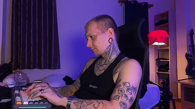 paulvelvet's Live XXX Chat