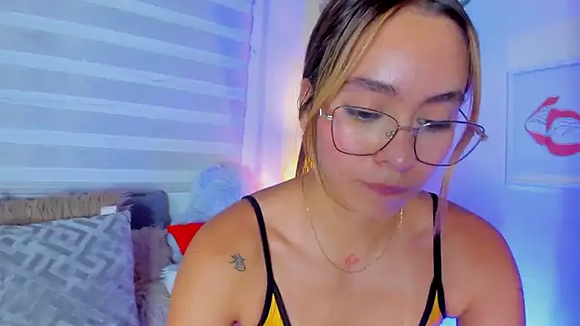 sara_madrid 即時 XXX 聊天