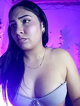 دردشة Emy_cutee الجنسية المباشرة