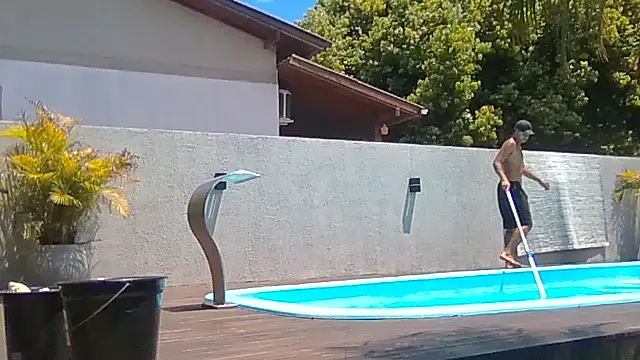 JUNINHOLEKEJR live XXX chat