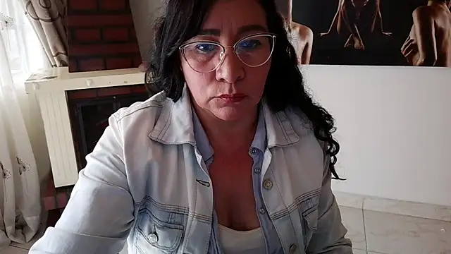 دردشة Grace_mature_milf الجنسية المباشرة