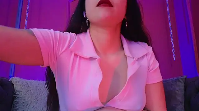 Chatroom XXX en direct de Julieta_Russell