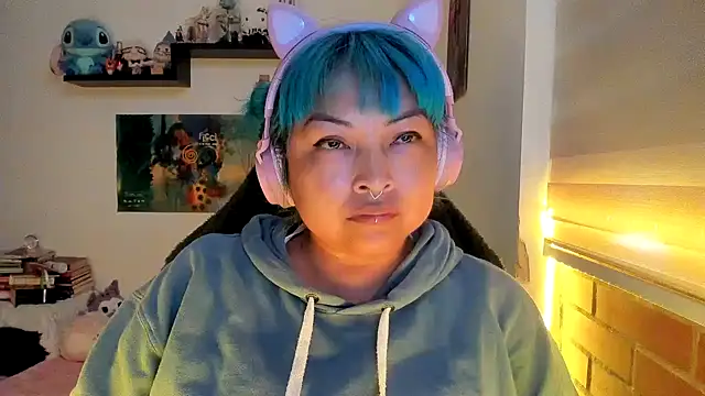 Shaddycute_: διαδικτυακό σόου στην κάμερα