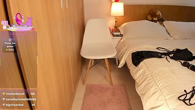 Mia_walker_x élő XXX-chatje