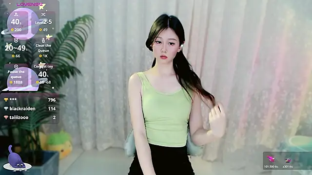 Aimee-520: онлайн-секс-чат