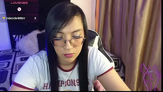 Živý XXX chat Majuu__