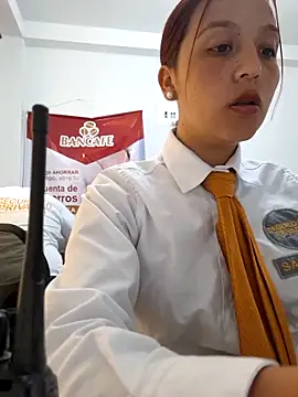 Emily-7_ 现场XXX聊天