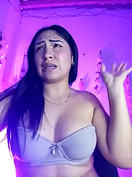 Emy_cutee: онлайн-секс-чат