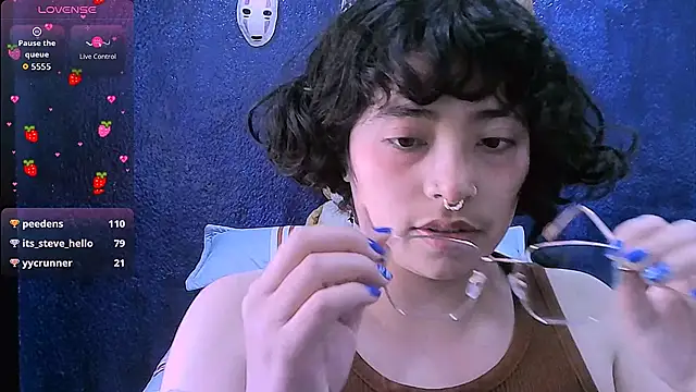 Chatroom XXX en direct de NinaYellow