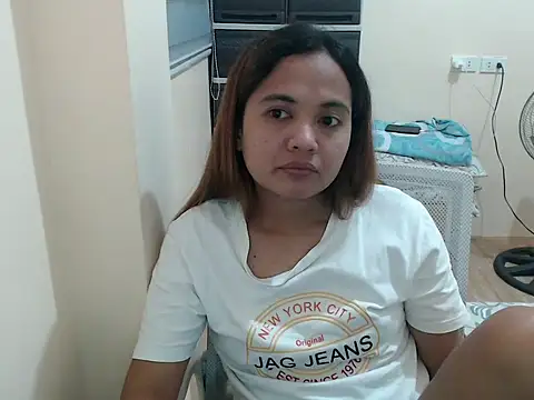 xTheLastVIRGINx live XXX chat