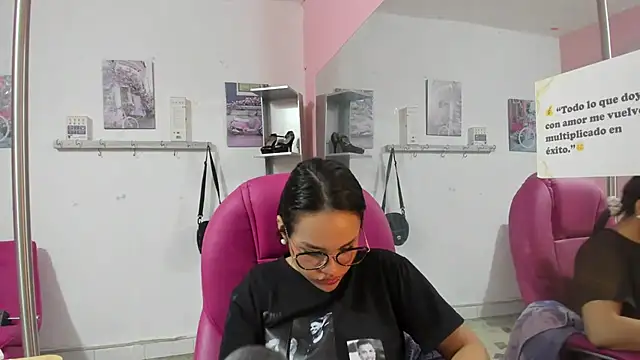 CAMILA--REY's Live XXX Chat