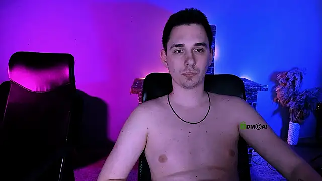 lucas_long_ élő XXX-chatje