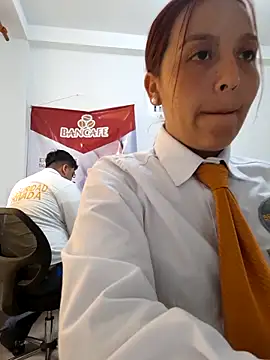 Emily-7_ Live XXX-Chat