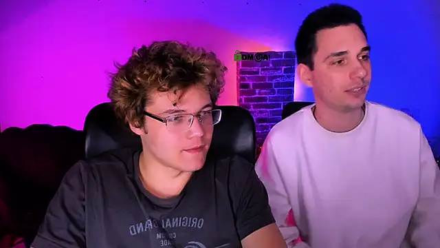 Chatroom XXX en direct de lucas_long_