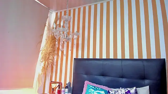 LunaToledo's Live XXX Chat