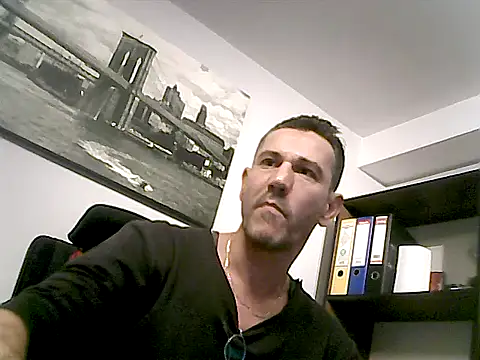 Chat +18 de mastercharisma35 ao vivo