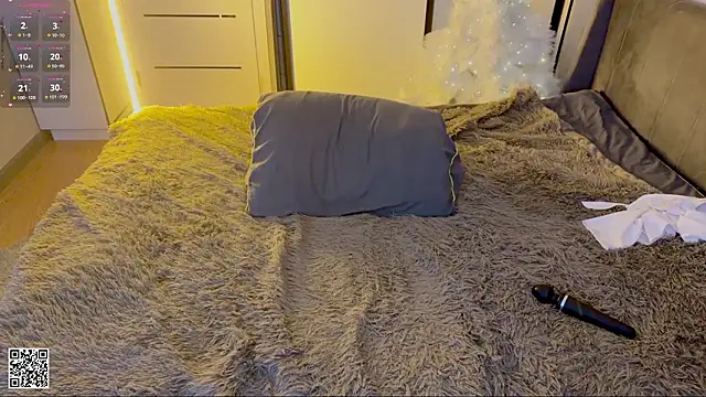 RinaMirinda's Webcam Show