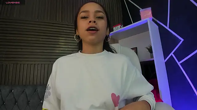 دردشة CarolineFyre الجنسية المباشرة