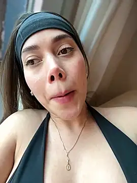 Condes_carmen Adlı Modelin Canlı XXX Sohbeti