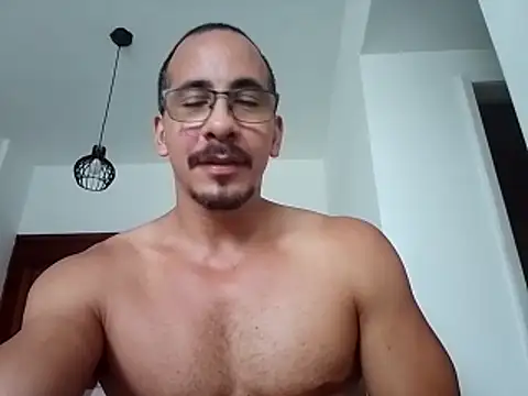 AndresBrazilのライブXXXチャット