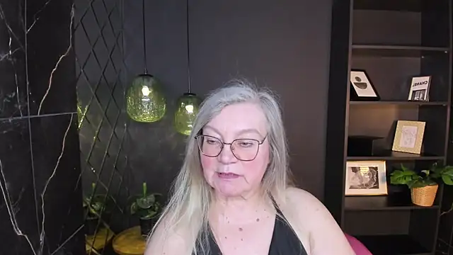 NataliMellow: онлайн-секс-чат