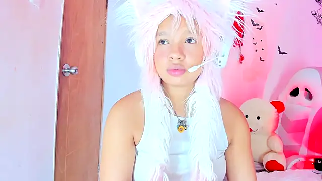 Emily_Coper18: απευθείας συνομιλία ΧΧΧ