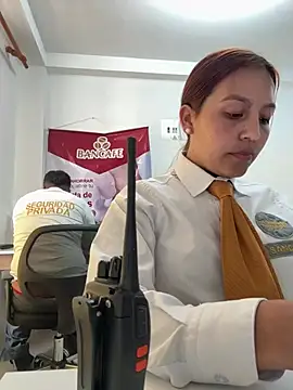 Emily-7_: διαδικτυακό σόου στην κάμερα