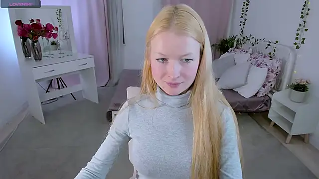 Laly_Peach Chat XXX live