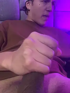 Онлайн чат XXX NaytonFreeman