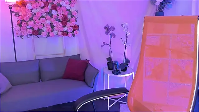 دردشة VirtuallVoyant الجنسية المباشرة