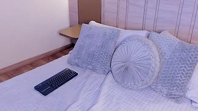 Chat +18 de Sienna_brunette ao vivo