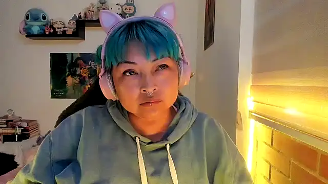 Shaddycute_ live XXX chat