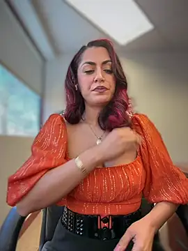 YourQueen18 Live XXX-Chat