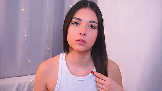 Chat XXX en directo de ElyseMangina