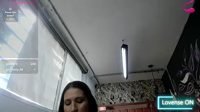 Barbara_fox__ élő XXX-chatje