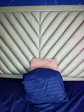 دردشة RubyVance الجنسية المباشرة