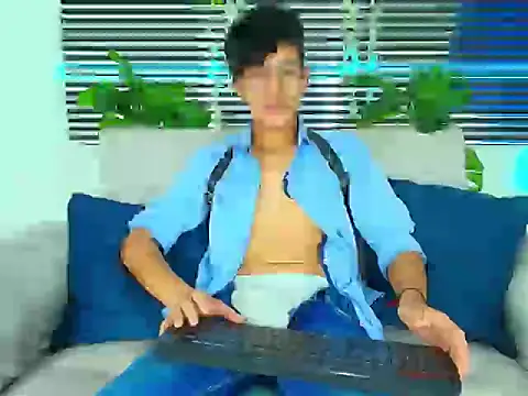 دردشة ThiiagoSaeenz الجنسية المباشرة