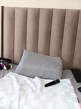 CuteHoney92's Webcam Show