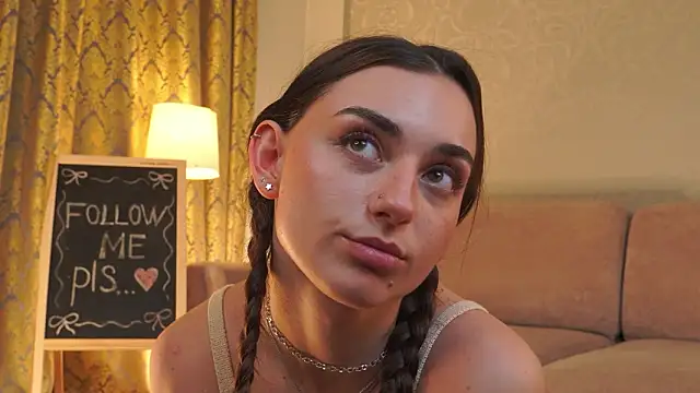 MinnaShummon's Live XXX Chat