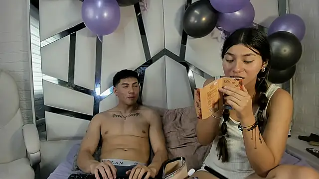 ScarlettAndLucas Adlı Modelin Web Kamerası Şovu