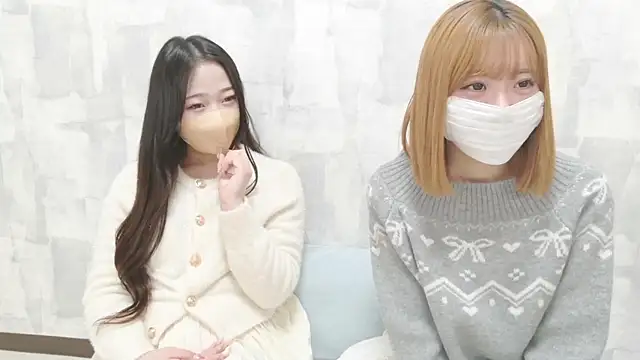 LOVE_MOMO_LOVE Webcam Show