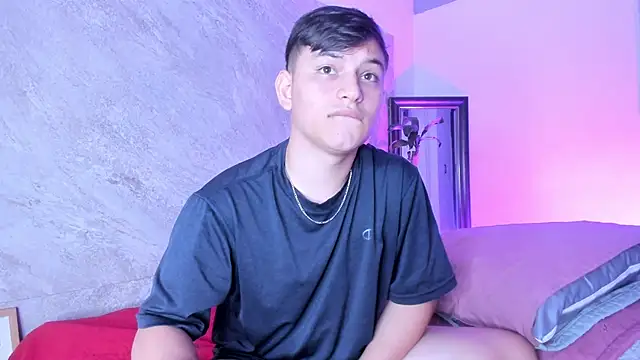 badkenn Live XXX Chat