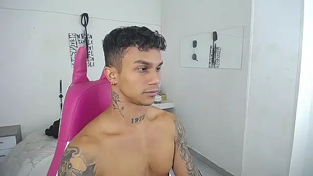 دردشة Leonard_Price الجنسية المباشرة