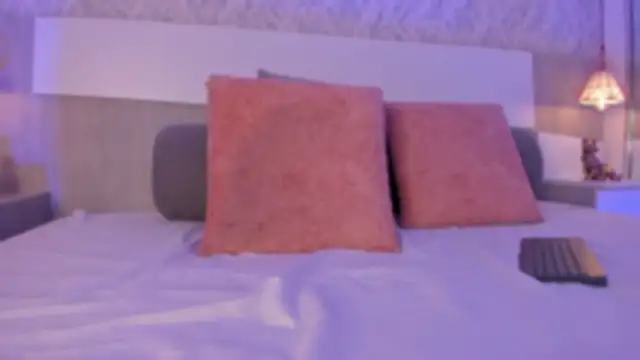 Vittoria__rossi Adlı Modelin Canlı XXX Sohbeti